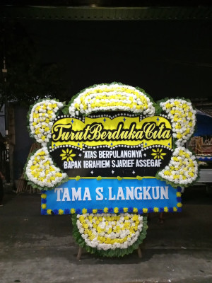 Papan Bunga Duka di Lede
